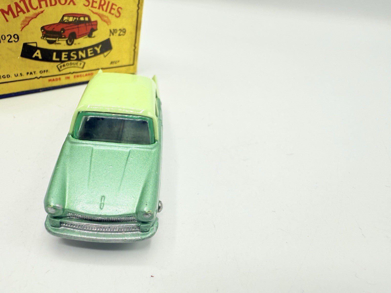 Matchbox Lesney 29b Austin A55 Cambridge SPW - Magic Matchbox