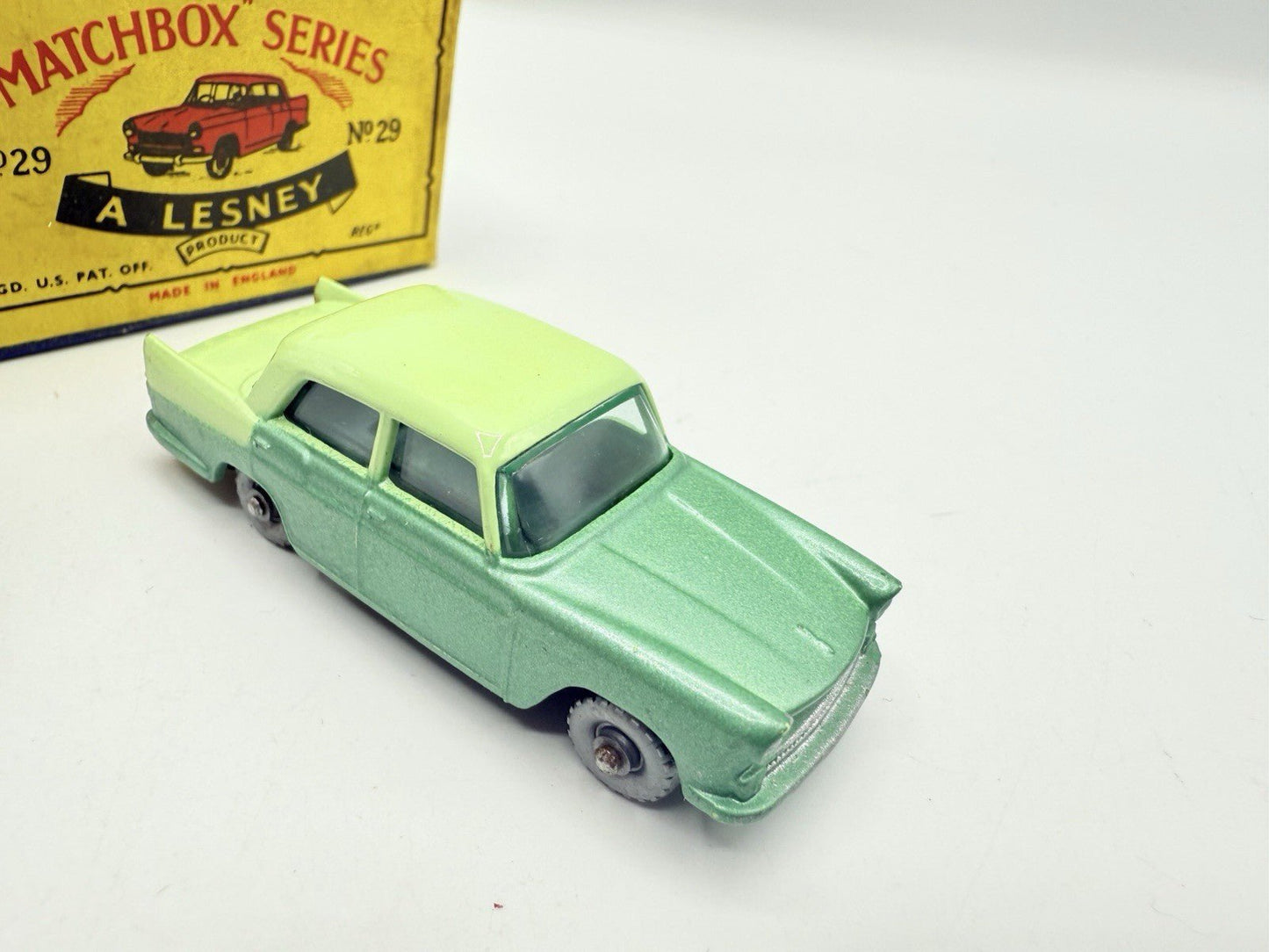 Matchbox Lesney 29b Austin A55 Cambridge SPW - Magic Matchbox