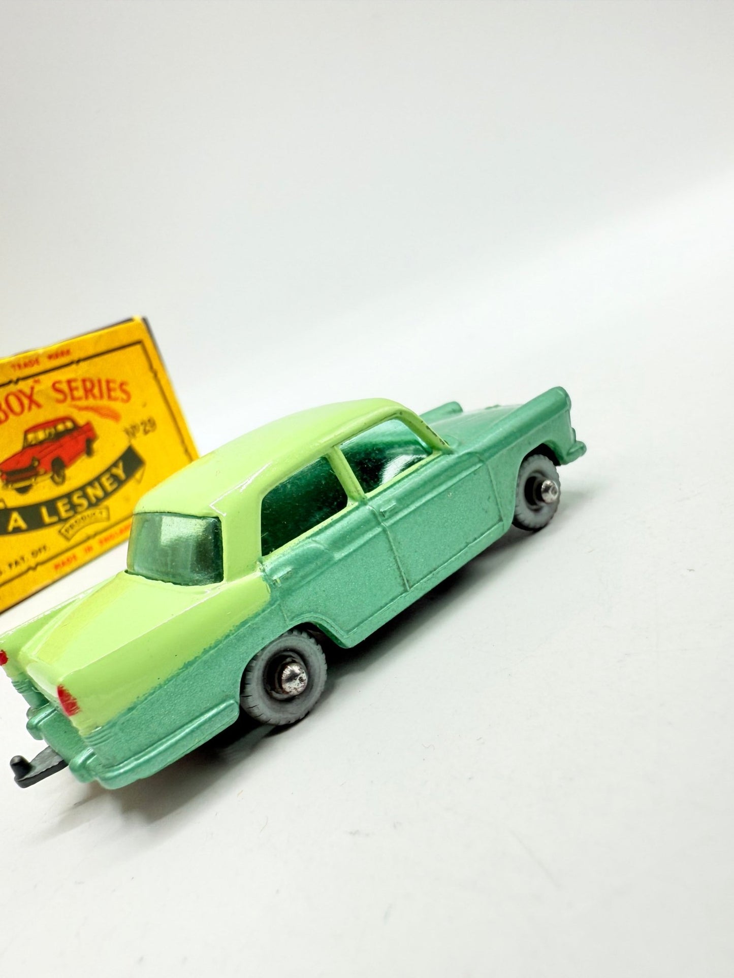 Matchbox Lesney 29b Austin A55 Cambridge SPW C - Type Box - Magic Matchbox