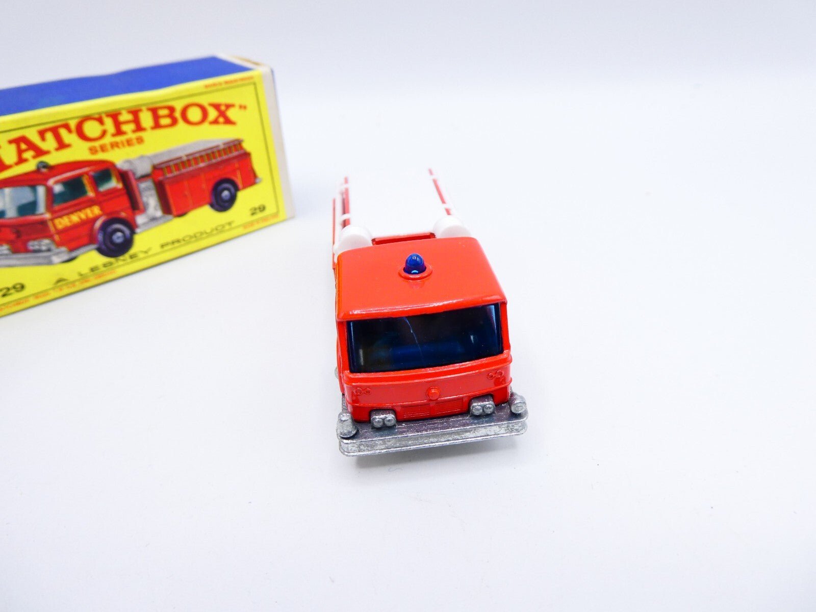 Matchbox Lesney 29c Fire Pumper Truck - Magic Matchbox