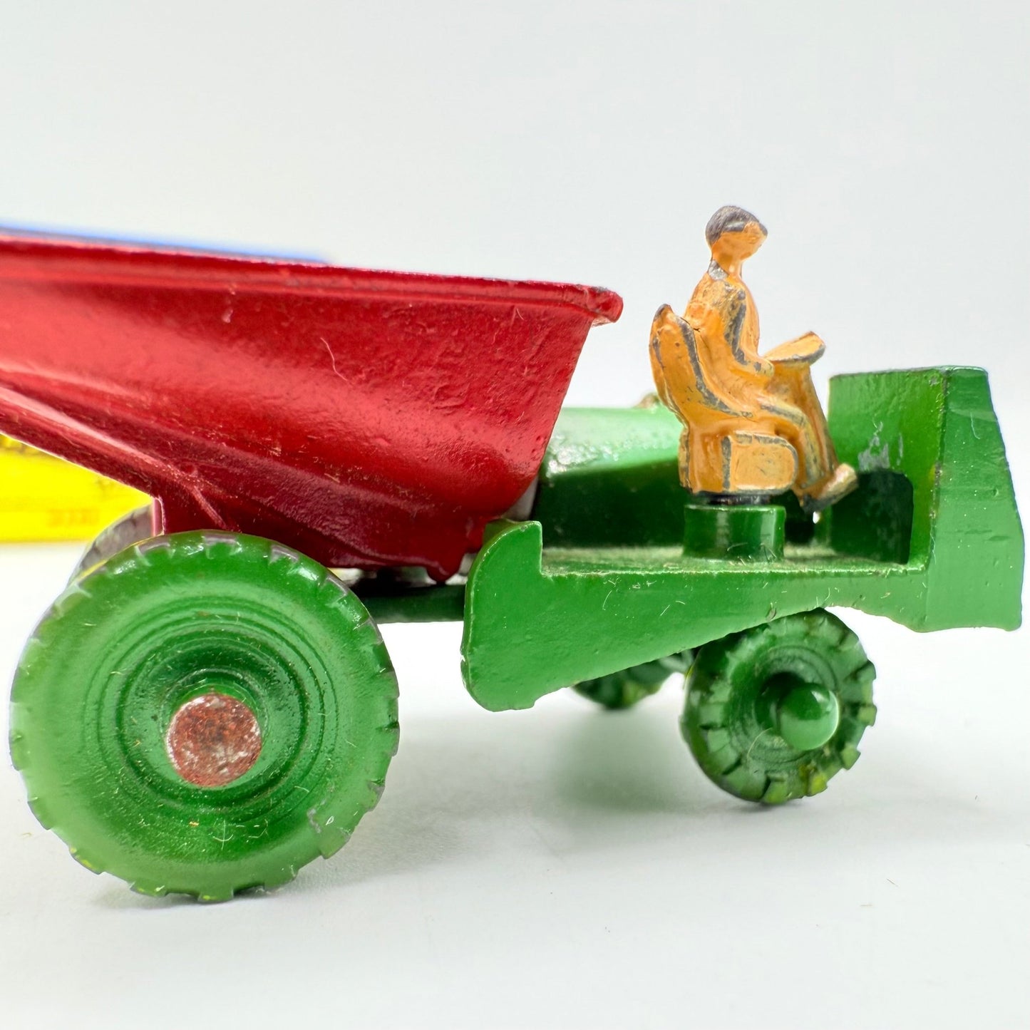 Matchbox Lesney 2a Muir Hill Green Wheels Damaged Script Box - Magic Matchbox