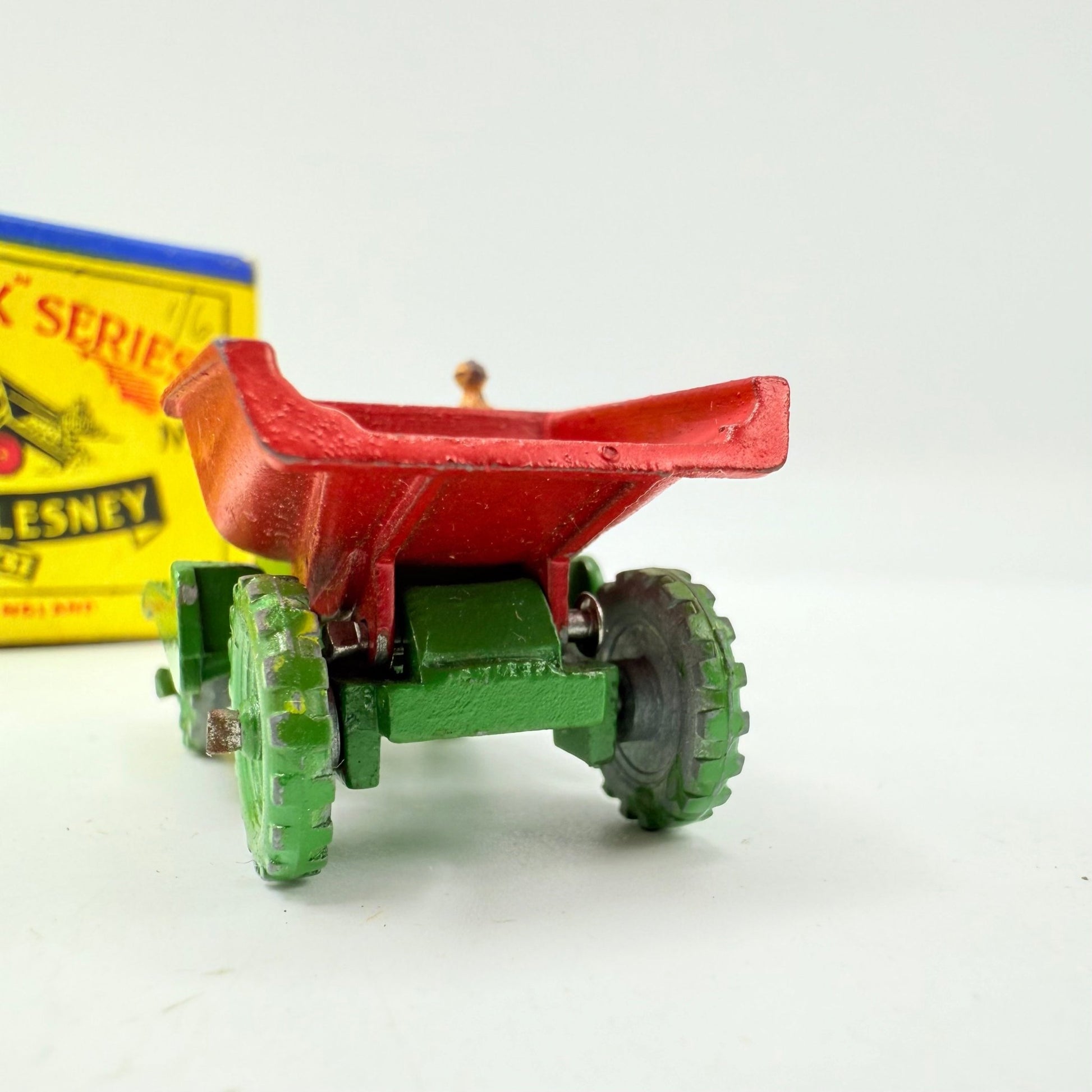 Matchbox Lesney 2a Muir Hill Green Wheels Damaged Script Box - Magic Matchbox