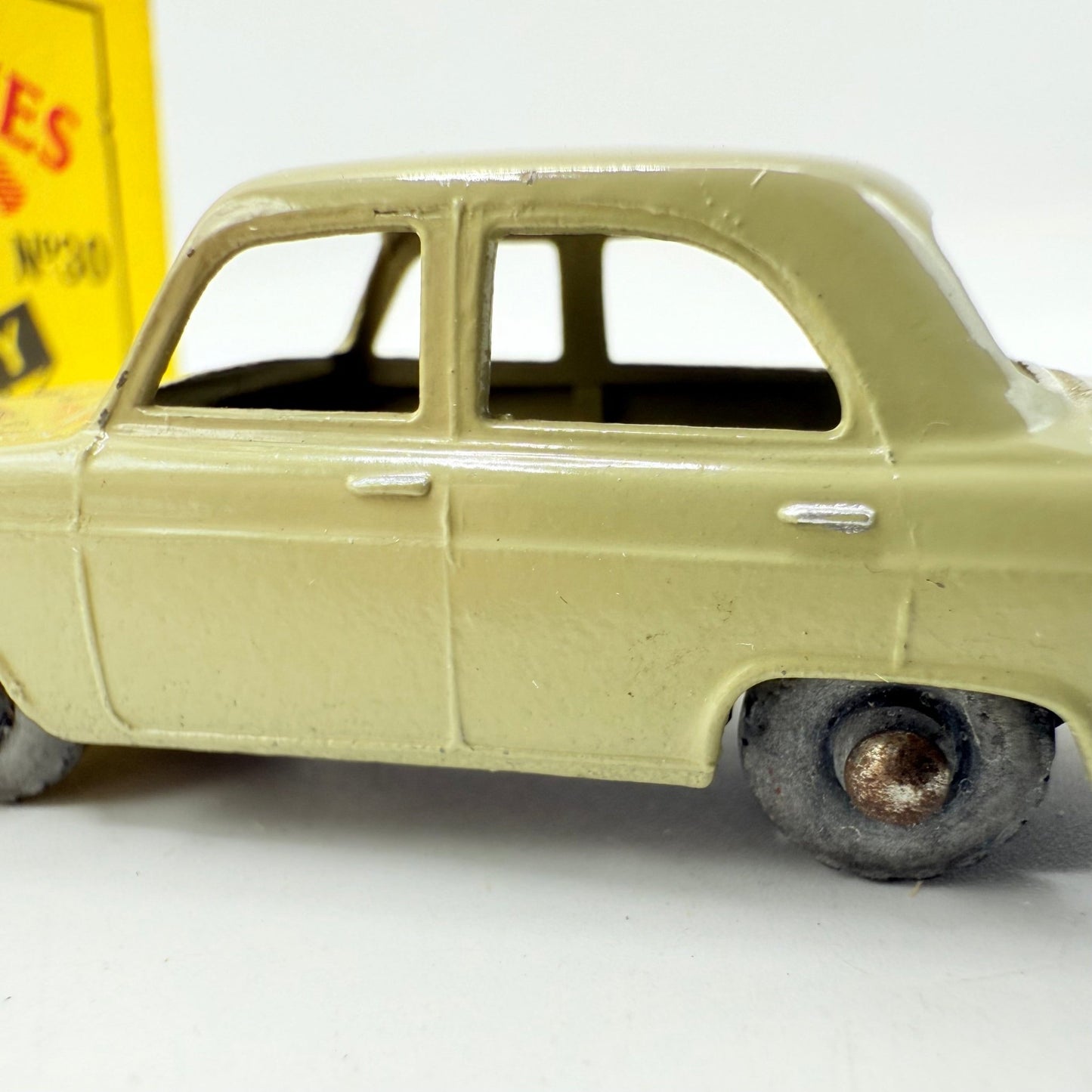 Matchbox Lesney 30a Ford Prefect - Magic Matchbox