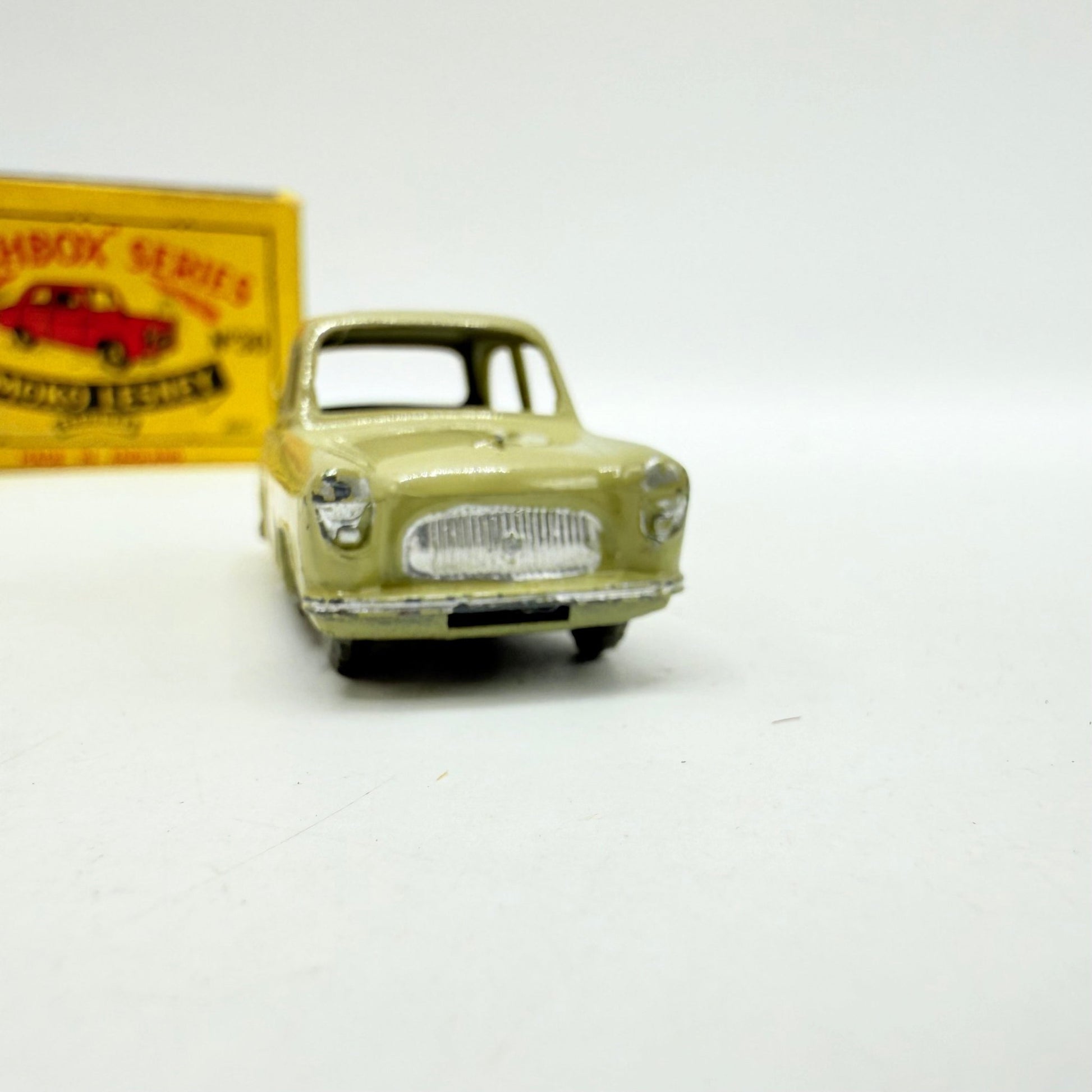Matchbox Lesney 30a Ford Prefect MW - Magic Matchbox