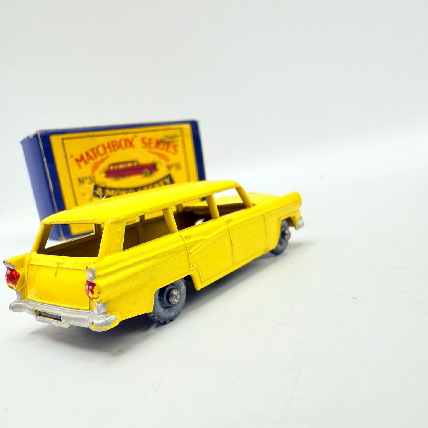 Matchbox Lesney 31a American Ford Station Wagon MW - Magic Matchbox