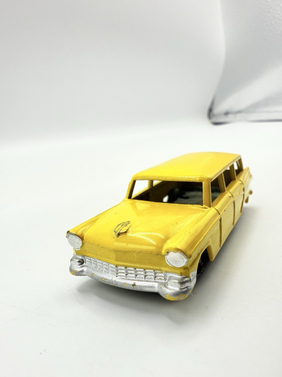Matchbox Lesney 31a Ford Customline Station Wagon - Magic Matchbox