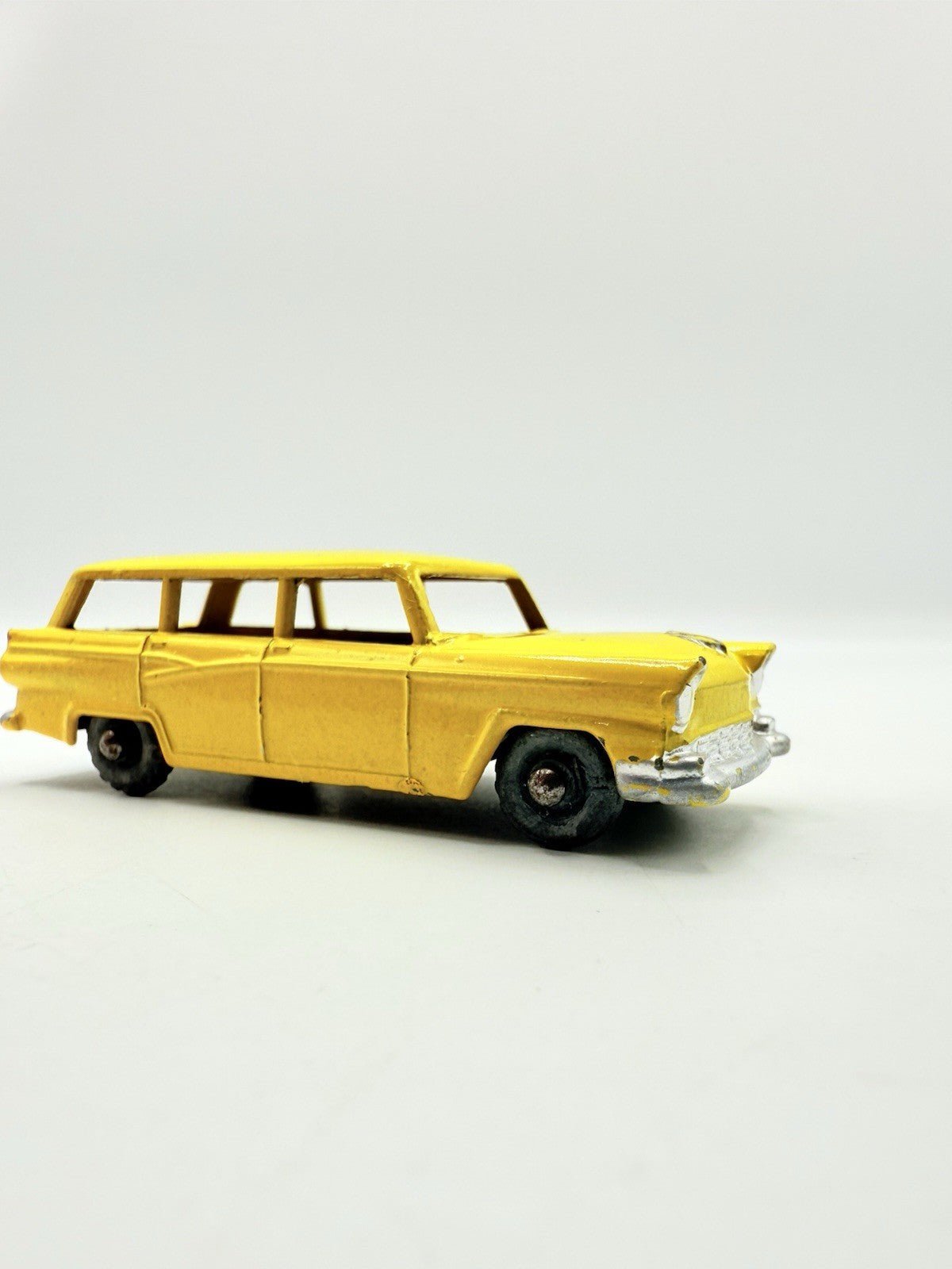 Matchbox Lesney 31a Ford Customline Station Wagon - Magic Matchbox