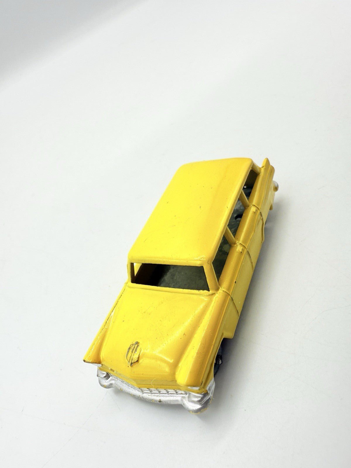 Matchbox Lesney 31a Ford Customline Station Wagon - Magic Matchbox