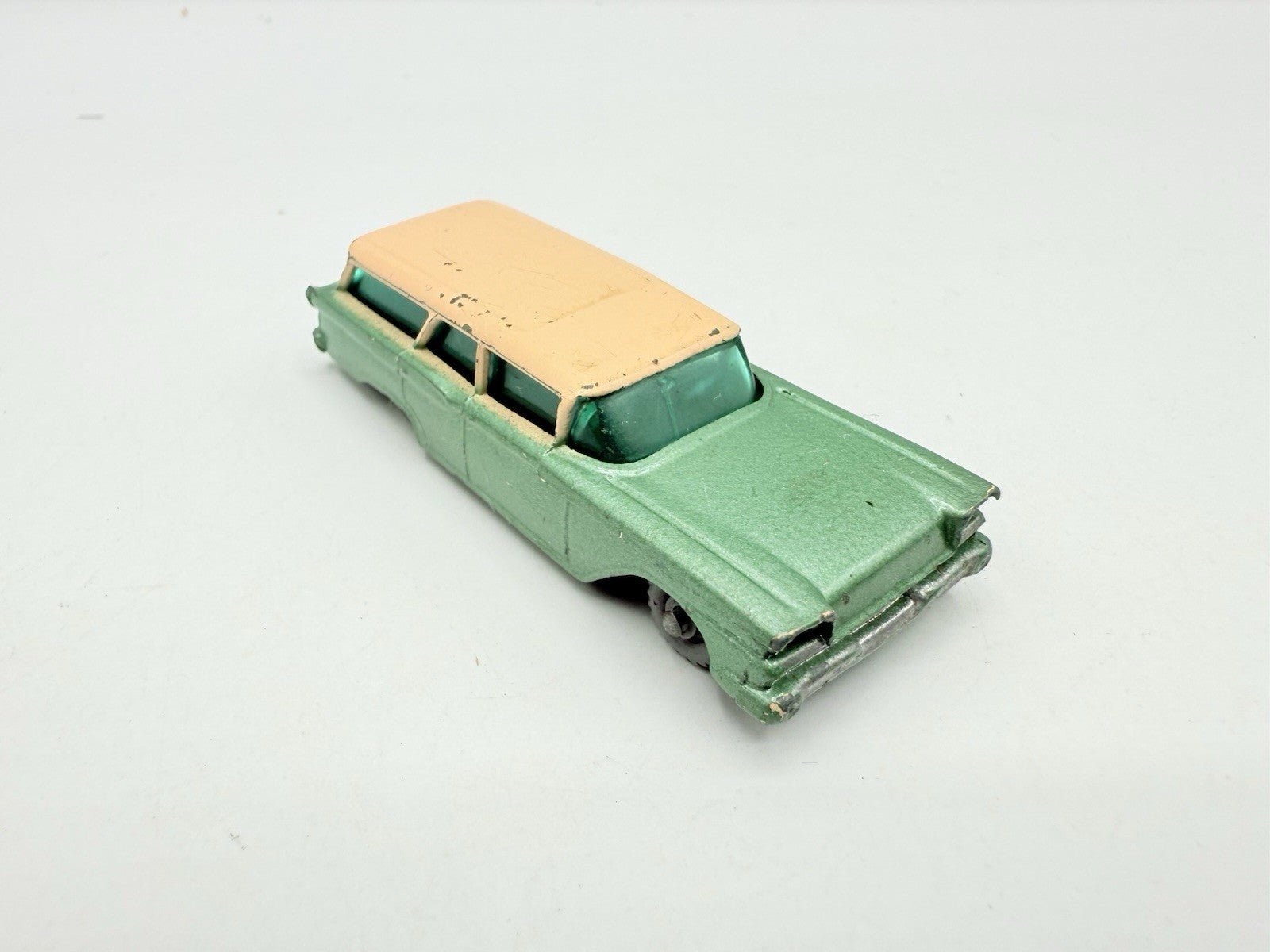 Matchbox Lesney 31b Ford American Station Wagon BLACK BASE & GPW - Magic Matchbox