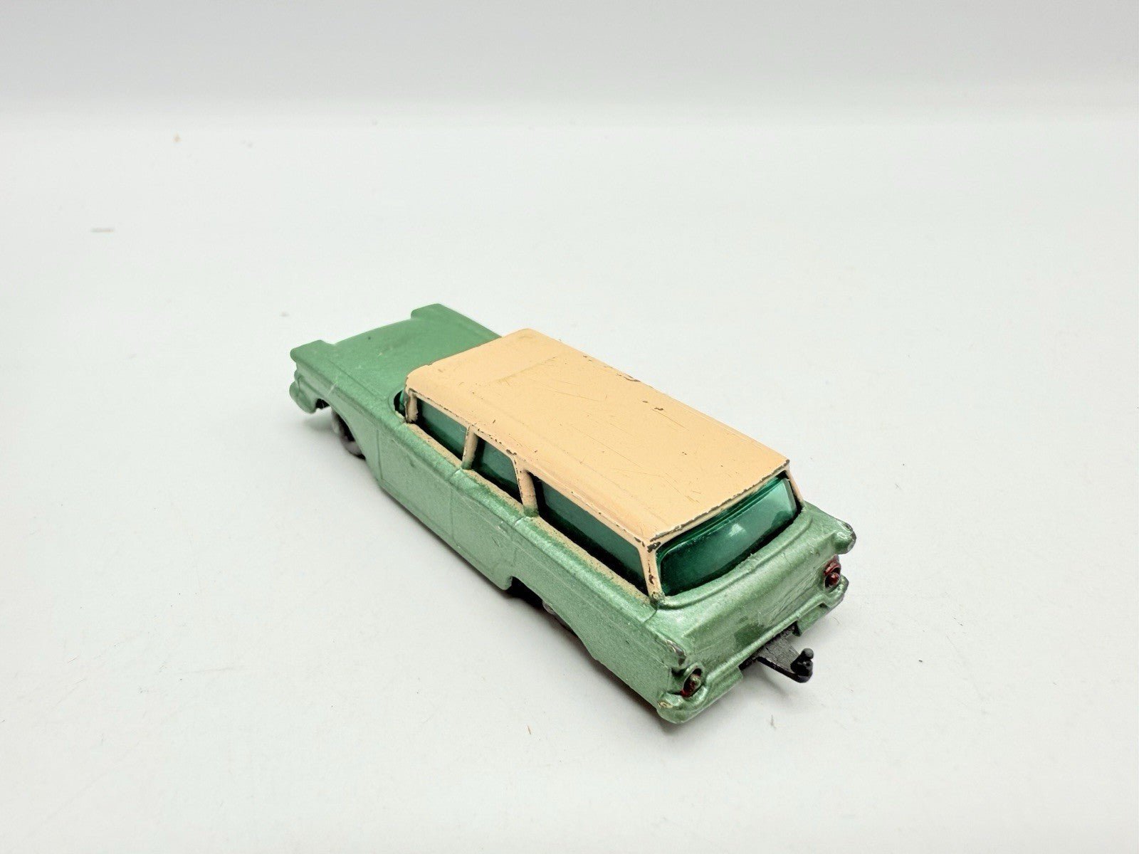 Matchbox Lesney 31b Ford American Station Wagon BLACK BASE & GPW - Magic Matchbox