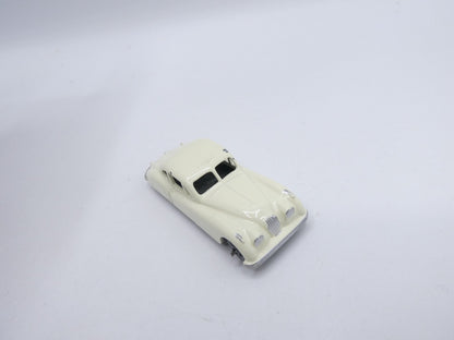 Matchbox Lesney 32a Jaguar XK140 Off white MW - Magic Matchbox
