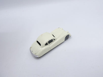 Matchbox Lesney 32a Jaguar XK140 Off white MW - Magic Matchbox