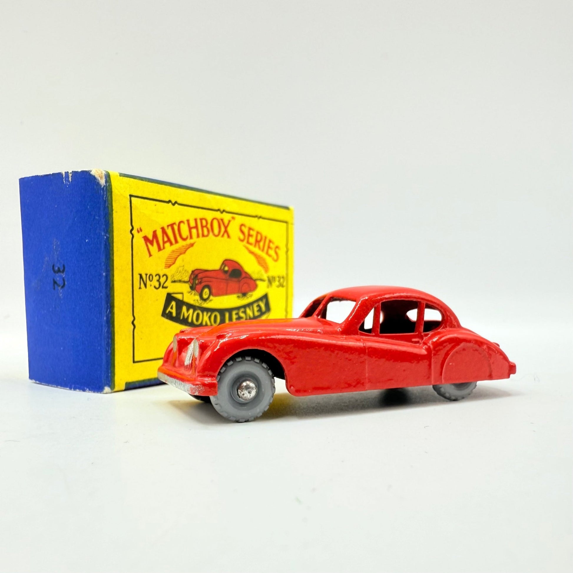 Matchbox Lesney 32a Jaguar XK140 Red & GPW - Magic Matchbox