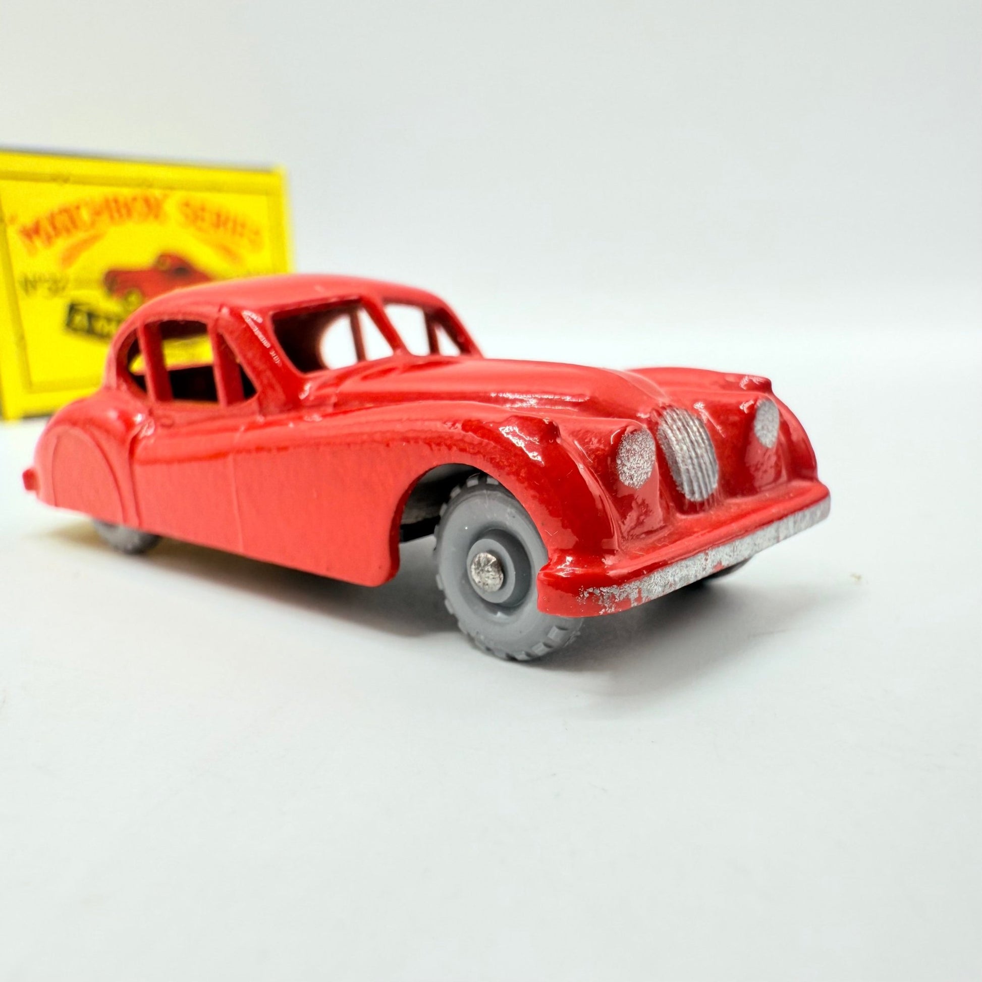 Matchbox Lesney 32a Jaguar XK140 Red & GPW - Magic Matchbox