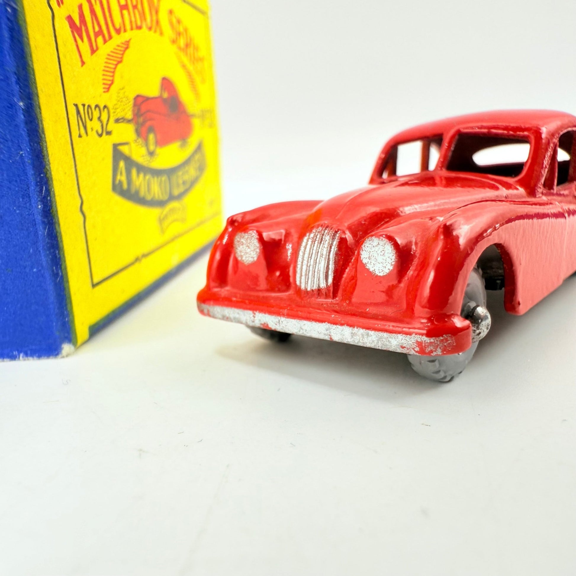 Matchbox Lesney 32a Jaguar XK140 Red & GPW - Magic Matchbox