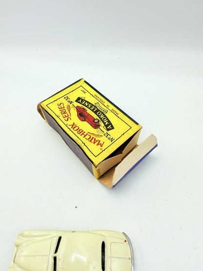 Matchbox Lesney 32a Jaguar XK140 white MW - Magic Matchbox