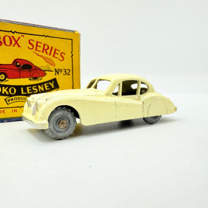 Matchbox Lesney 32a Jaguar XK140 white MW - Magic Matchbox