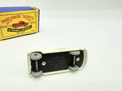 Matchbox Lesney 32a Jaguar XK140 white MW - Magic Matchbox