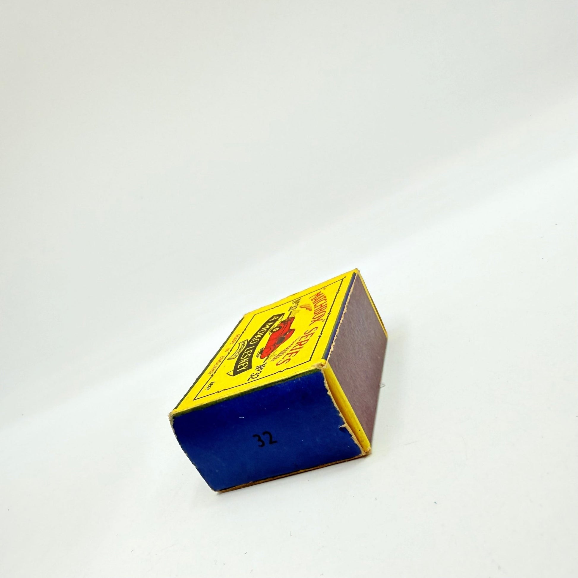 Matchbox Lesney 32a Jaguar XK140 white MW - Magic Matchbox