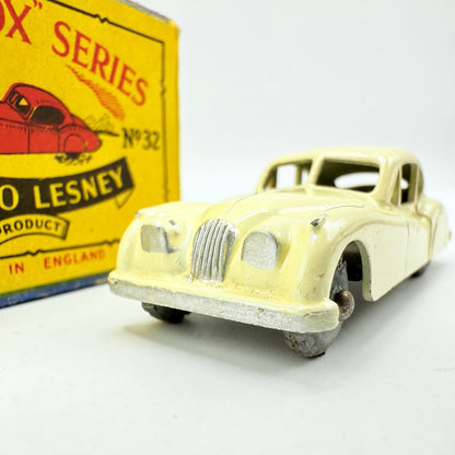 Matchbox Lesney 32a Jaguar XK140 white MW - Magic Matchbox