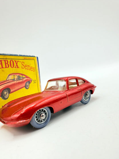 Matchbox Lesney 32b E Type Jaguar GPW - Magic Matchbox
