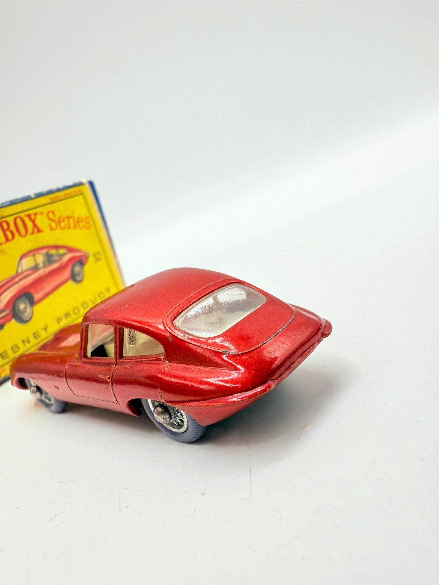 Matchbox Lesney 32b E Type Jaguar GPW - Magic Matchbox