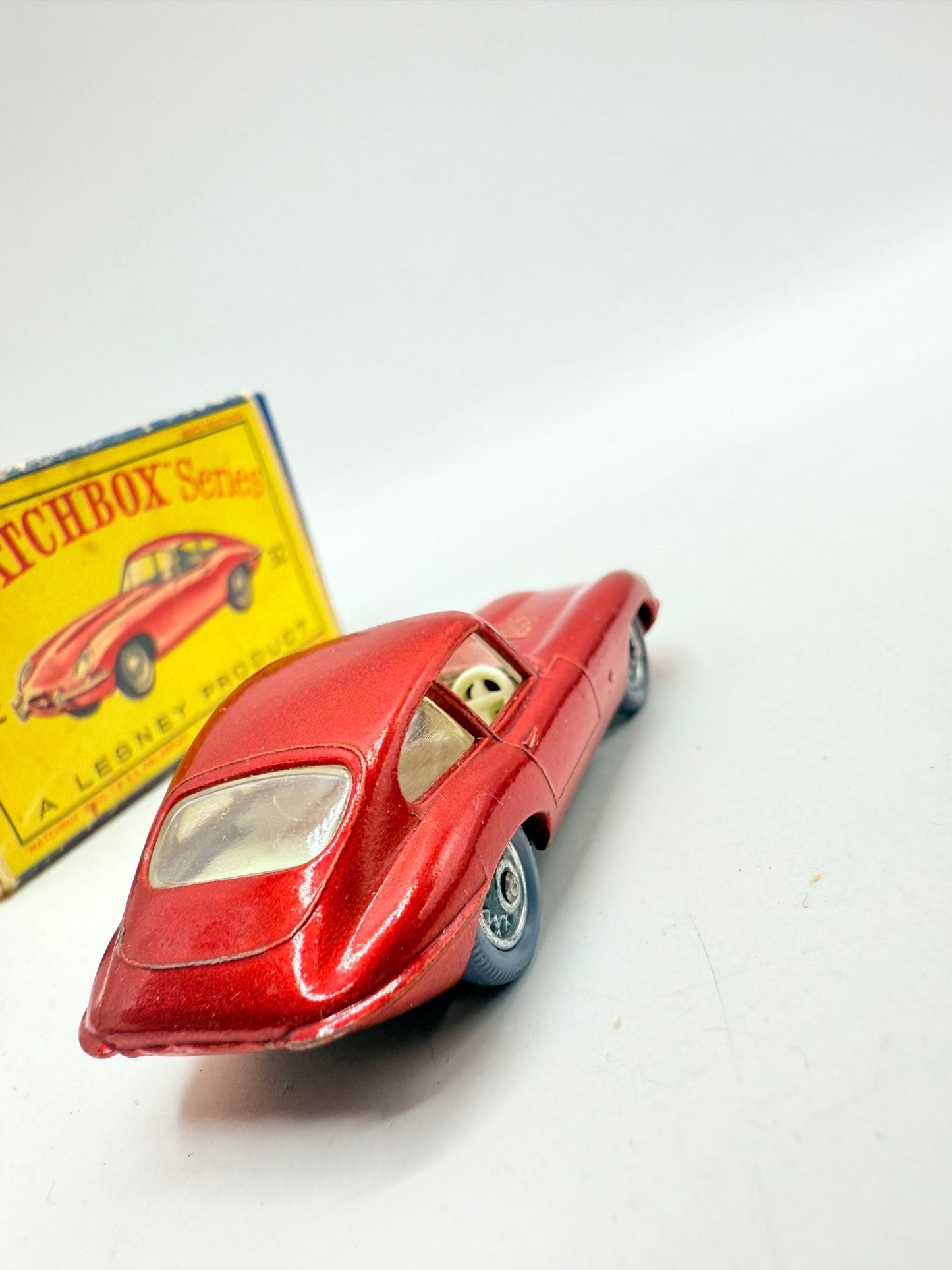 Matchbox Lesney 32b E Type Jaguar GPW - Magic Matchbox