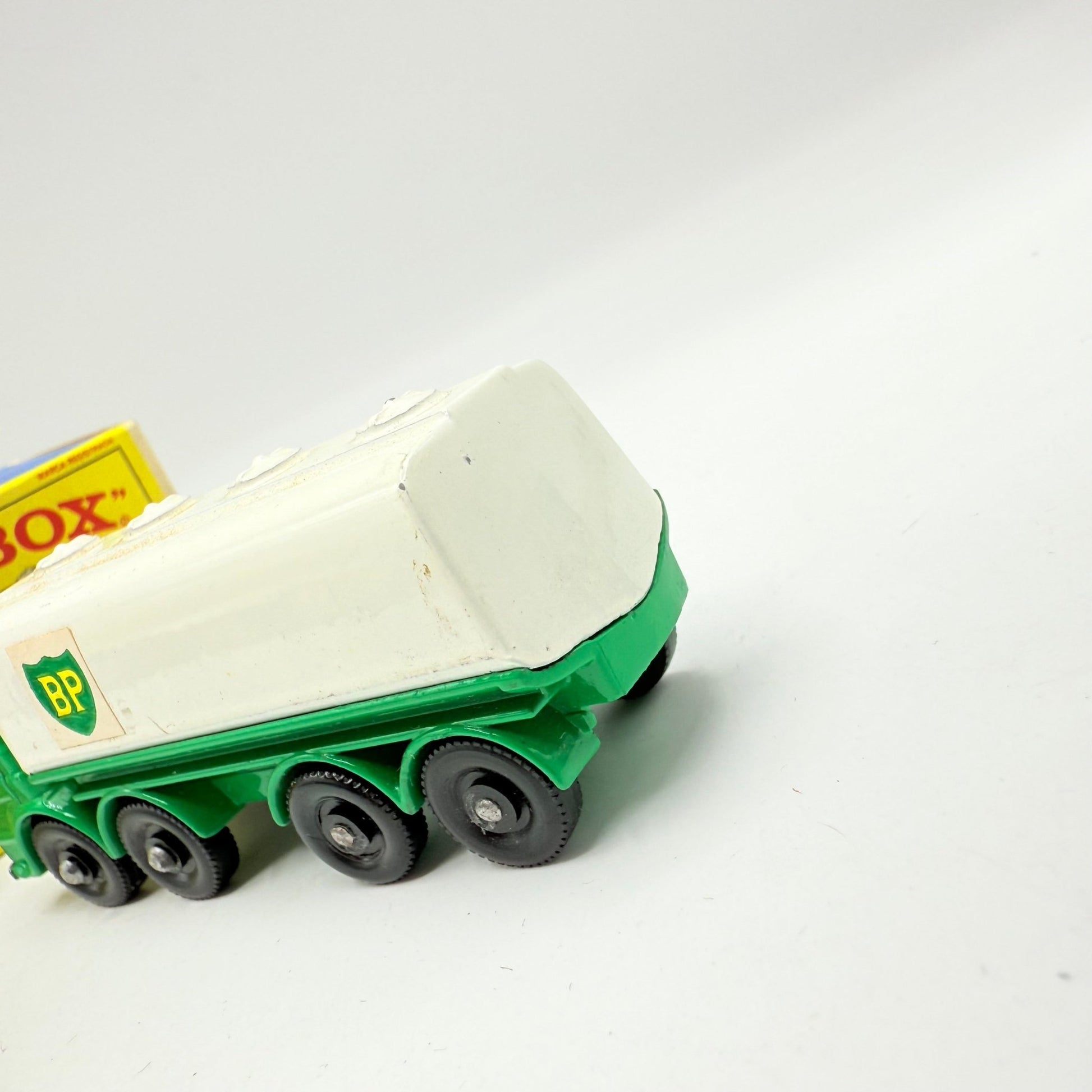 Matchbox Lesney 32C Leyland Petrol Tanker BP - Magic Matchbox