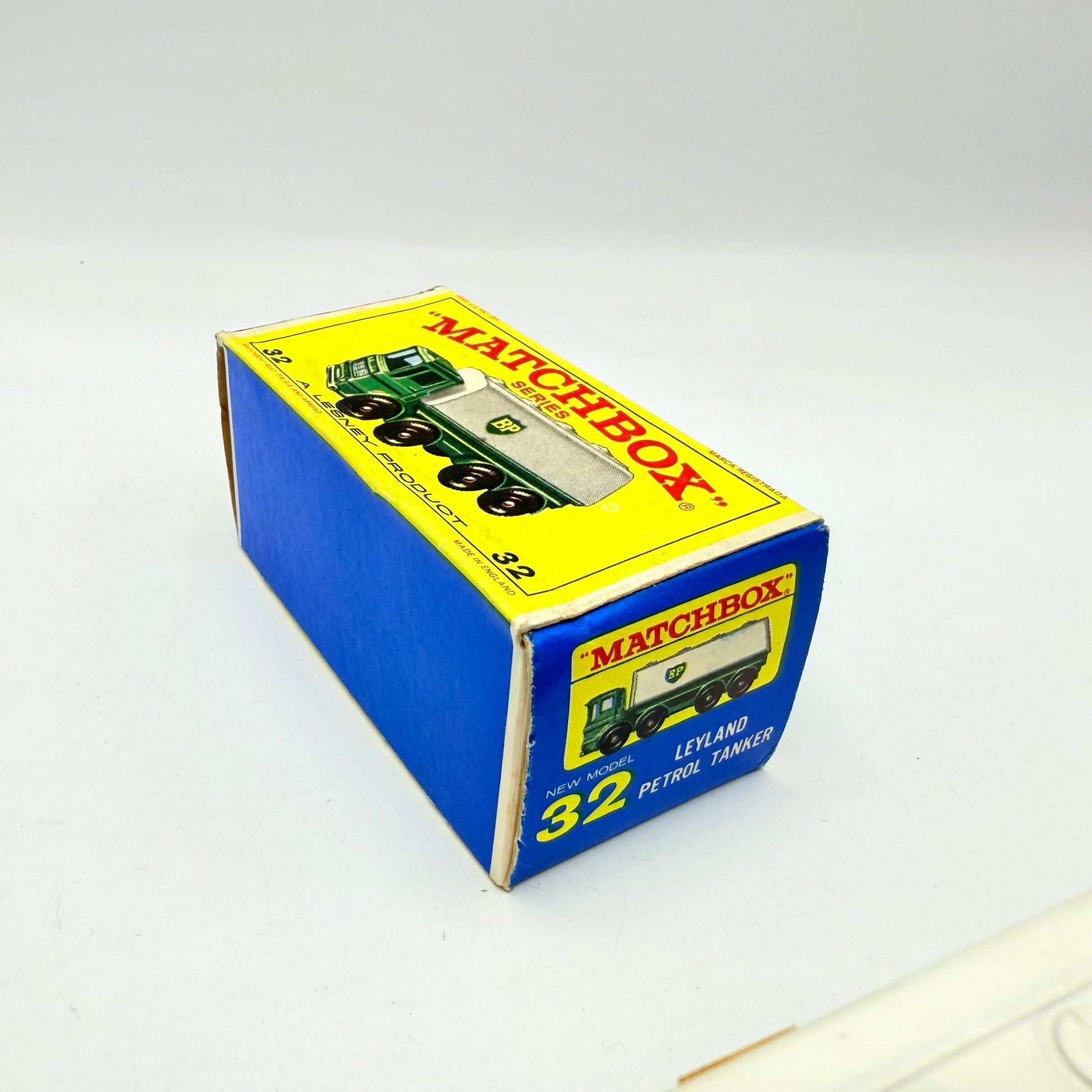 Matchbox Lesney 32C Leyland Petrol Tanker BP - Magic Matchbox