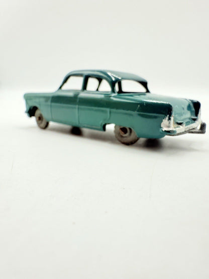 Matchbox Lesney 33a Ford Zodiac Dark Green MW - Magic Matchbox