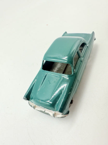 Matchbox Lesney 33a Ford Zodiac Dark Green MW - Magic Matchbox
