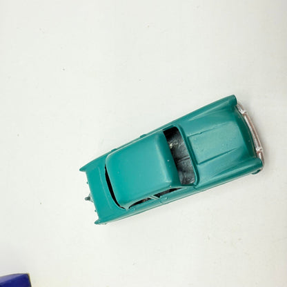 Matchbox Lesney 33a Ford Zodiac MATT PAINT Dark Green MW - Magic Matchbox