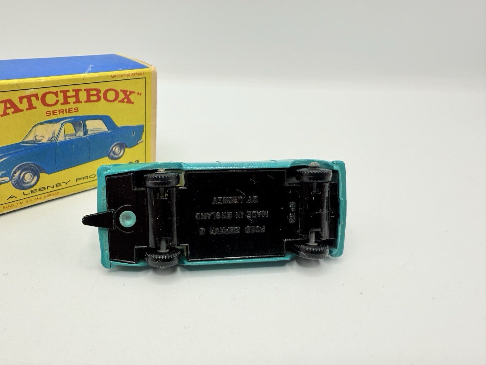 Matchbox Lesney 33b Ford Zephyr 6 BPW - Magic Matchbox