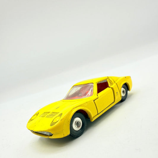 Matchbox Lesney 33c Lamborghini Miura Yellow & Red Interior - Magic Matchbox
