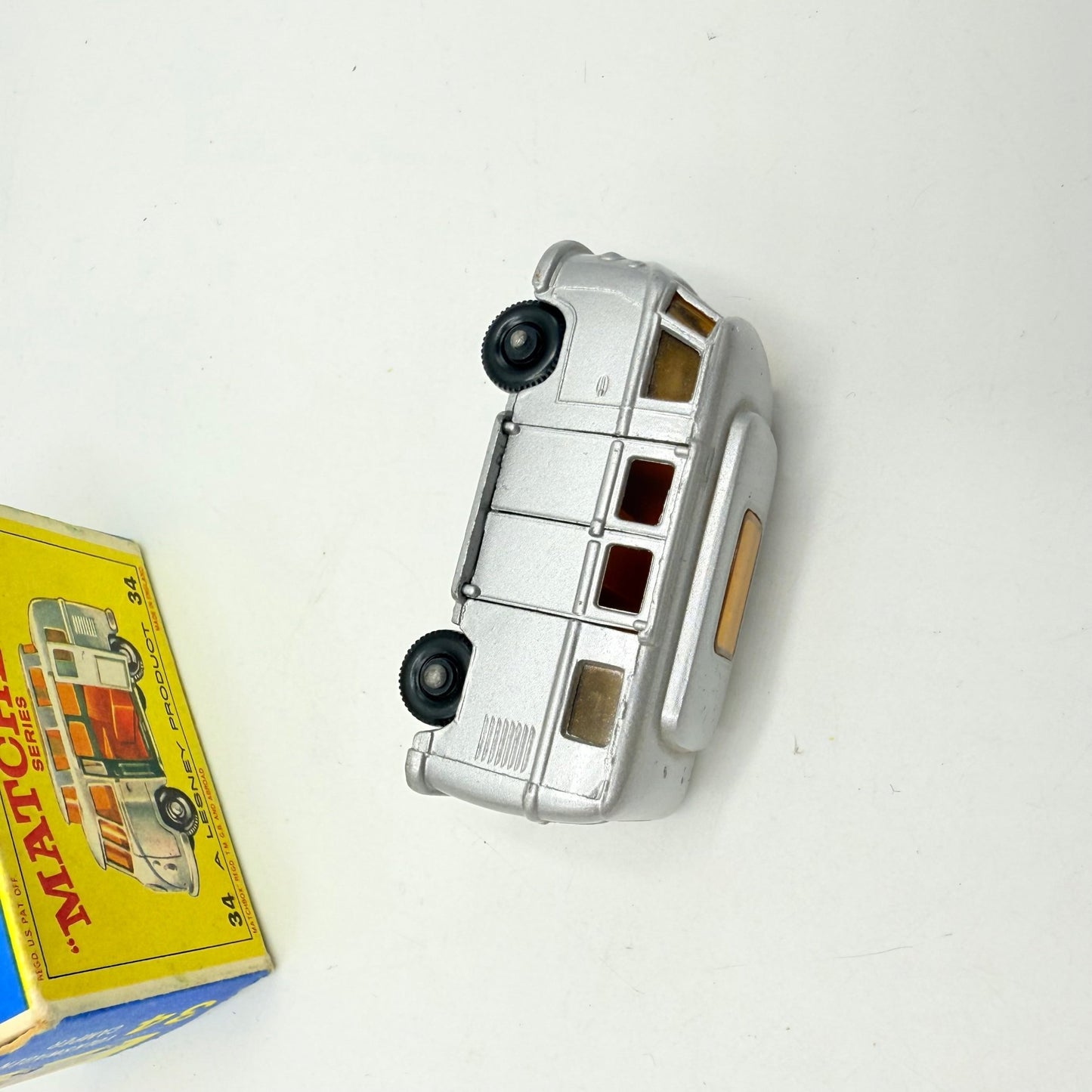 Matchbox Lesney 34c Volkswagen VW Camper with low roof - Magic Matchbox