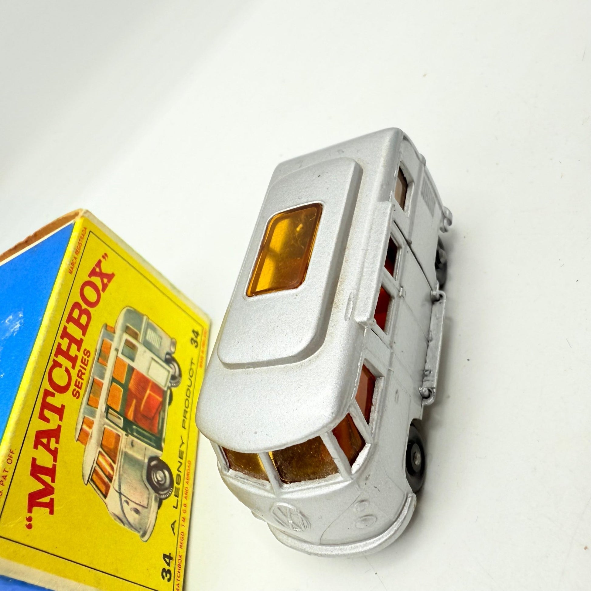 Matchbox Lesney 34c Volkswagen VW Camper with low roof - Magic Matchbox