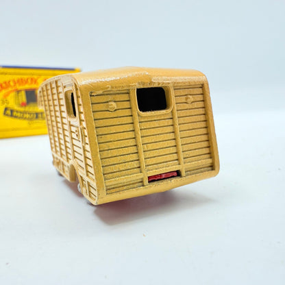 Matchbox Lesney 35a ERF Horse box with RARE SPW - Magic Matchbox