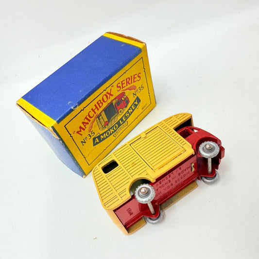 Matchbox Lesney 35a ERF Horse box with RARE SPW - Magic Matchbox