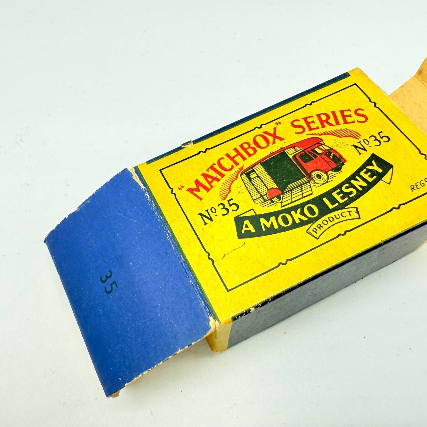 Matchbox Lesney 35a ERF Horse box with RARE SPW - Magic Matchbox