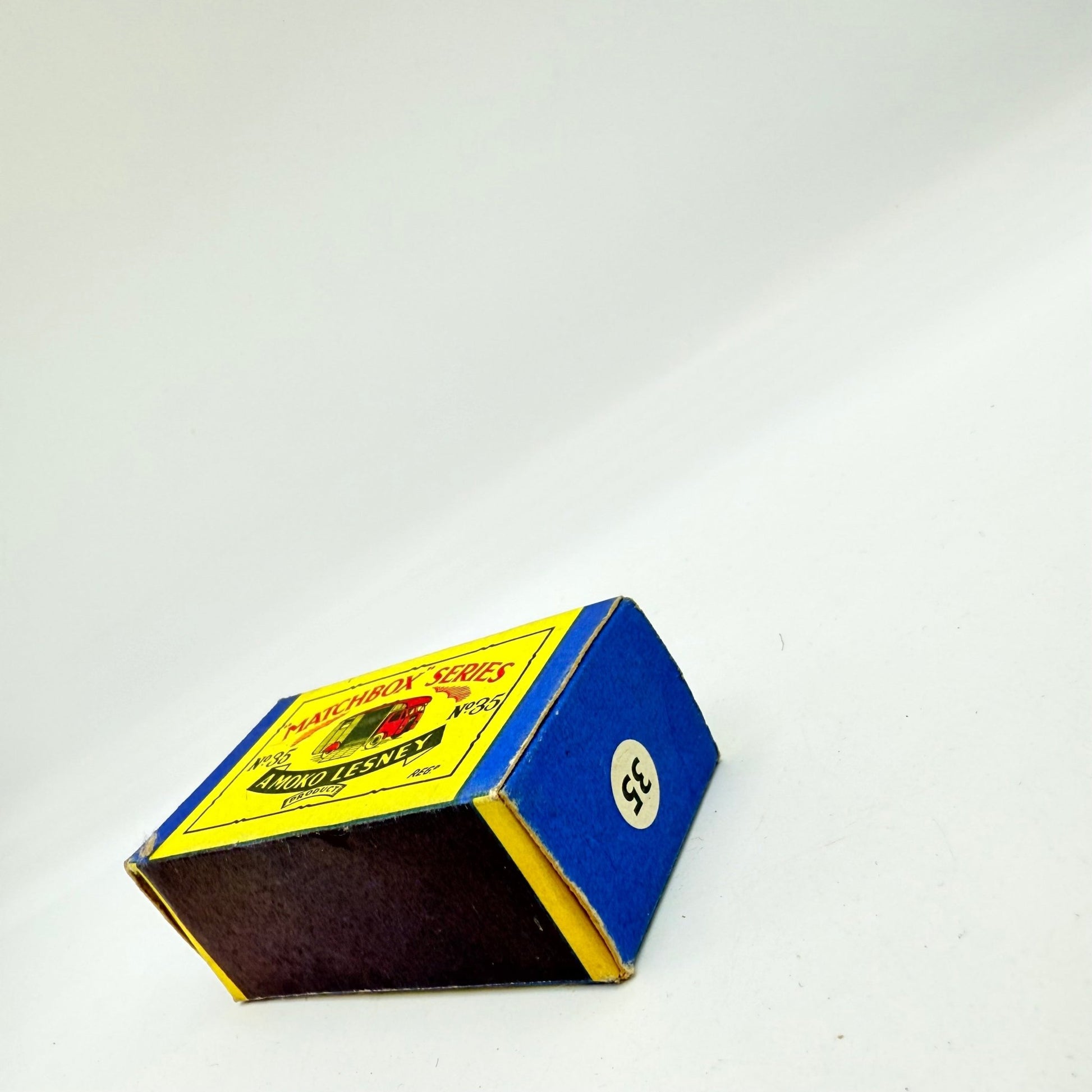 Matchbox Lesney 35a ERF Horsebox GPW - Magic Matchbox