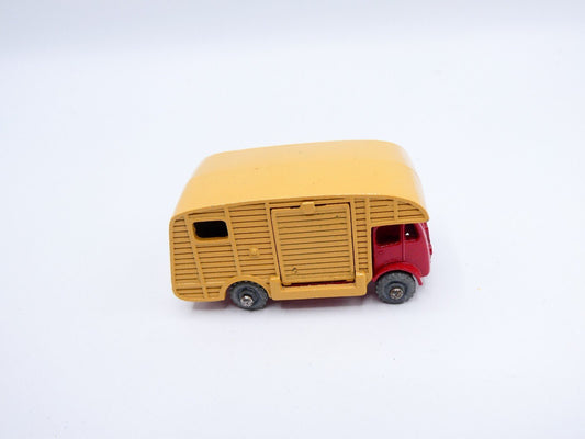 Matchbox Lesney 35a ERF Horsebox MW - Magic Matchbox