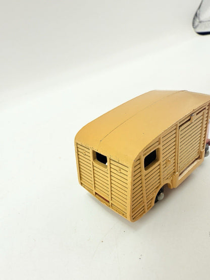 Matchbox Lesney 35a ERF Marshall Horse Box BPW - Magic Matchbox