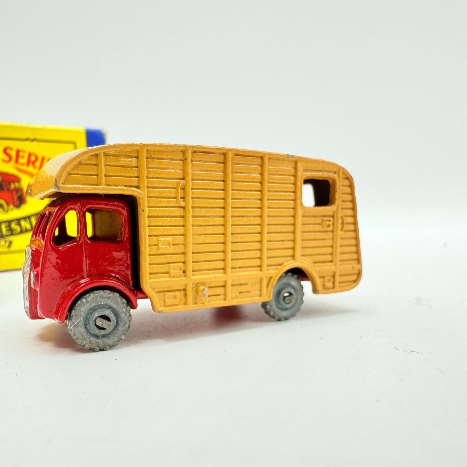 Matchbox Lesney 35a Horse Box MW - Magic Matchbox