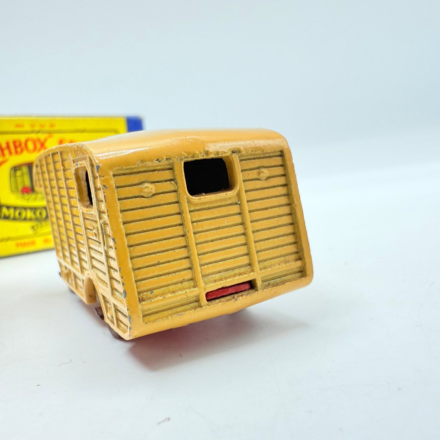 Matchbox Lesney 35a Horse Box MW - Magic Matchbox