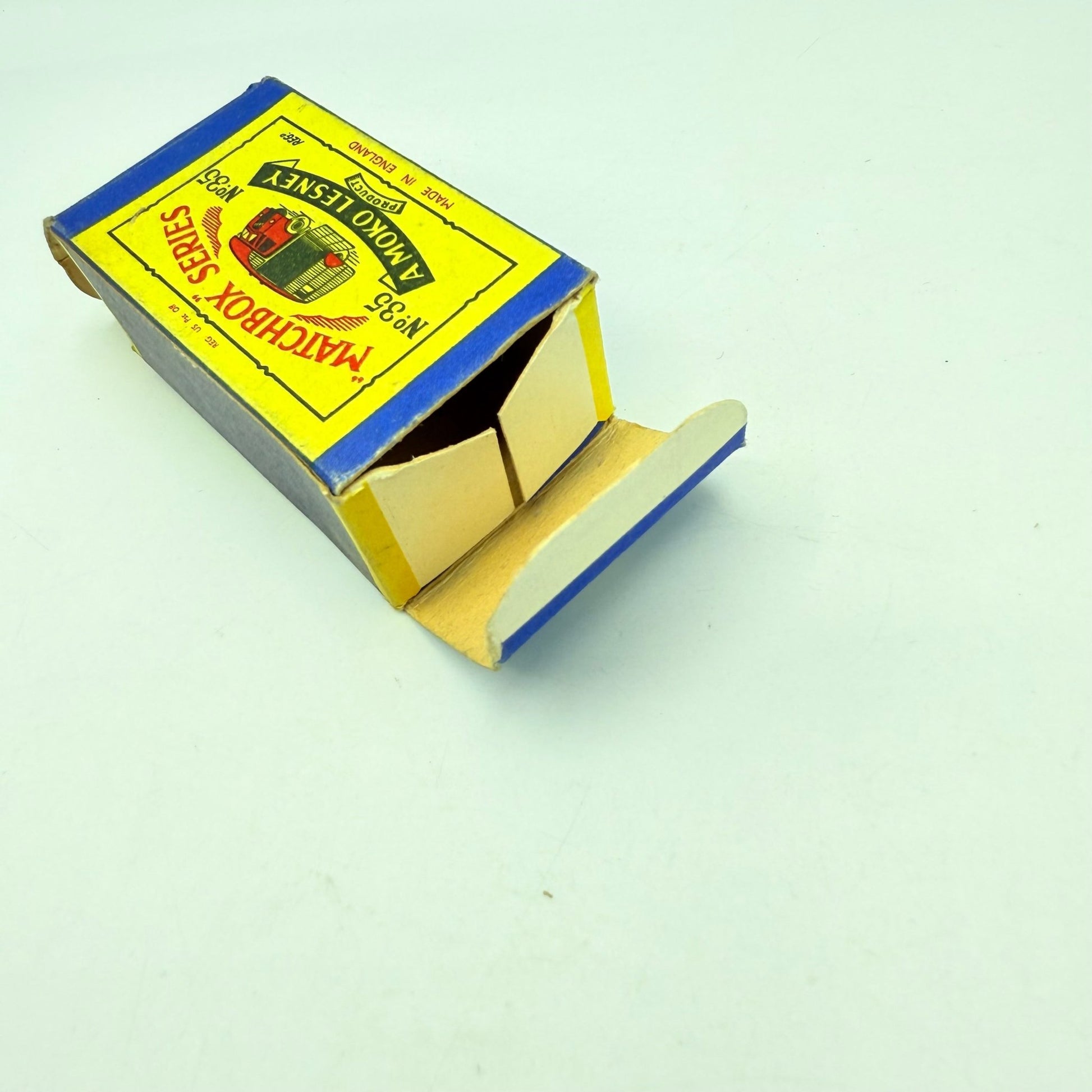 Matchbox Lesney 35a Horse Box MW - Magic Matchbox