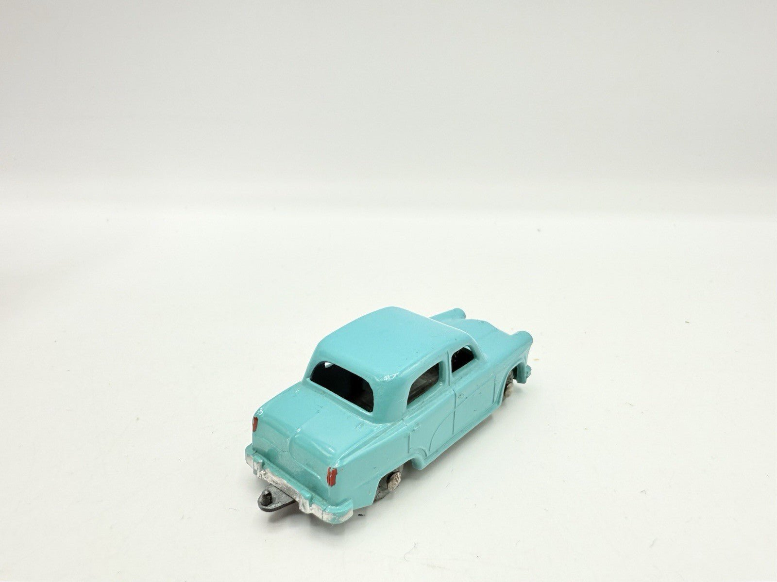 Matchbox Lesney 36a Austin A50 with Metal Wheels - Very Good Unboxed - Magic Matchbox