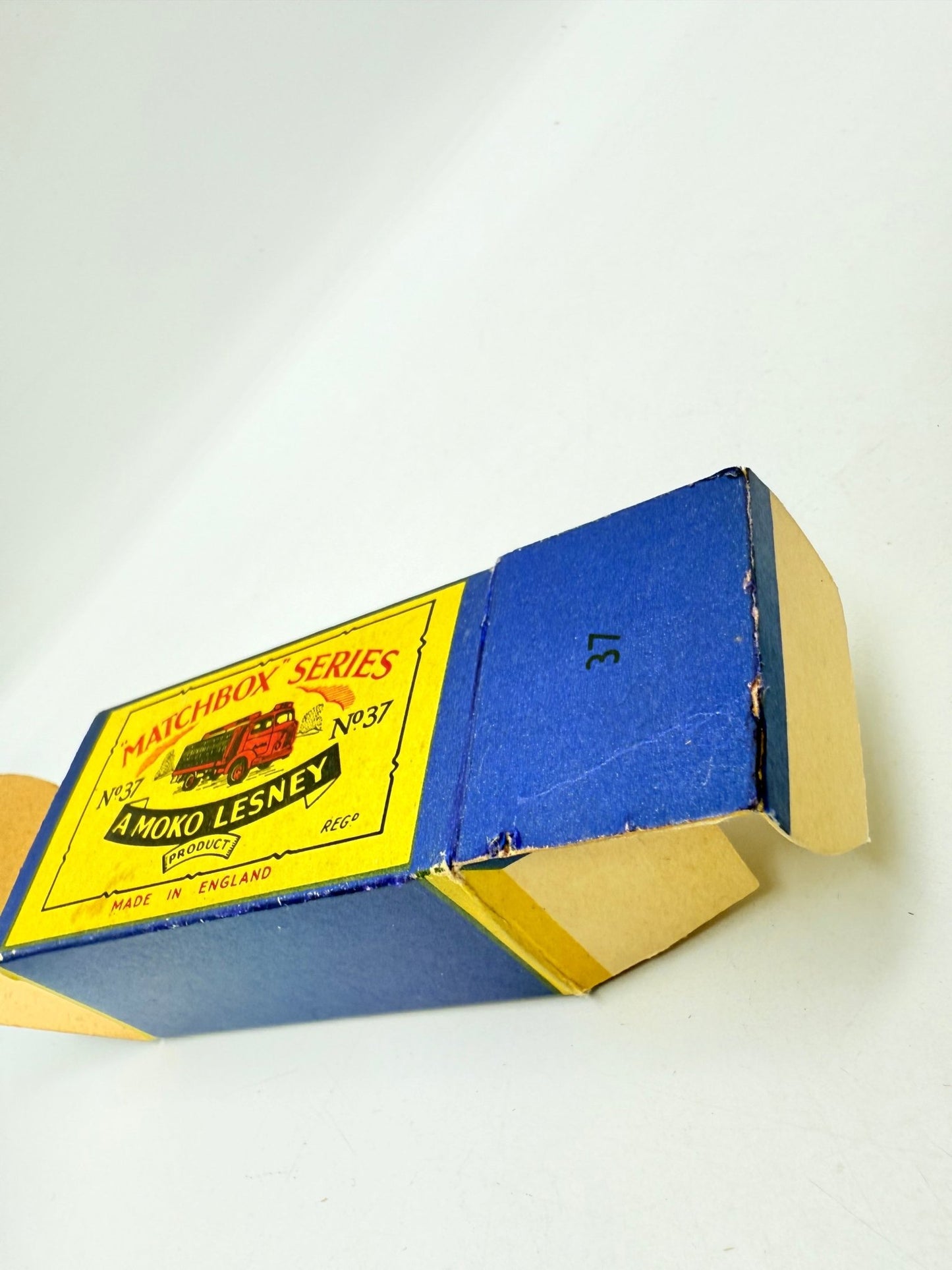 Matchbox Lesney 37a Karrier Bantam 2 Ton Truck MW - Magic Matchbox