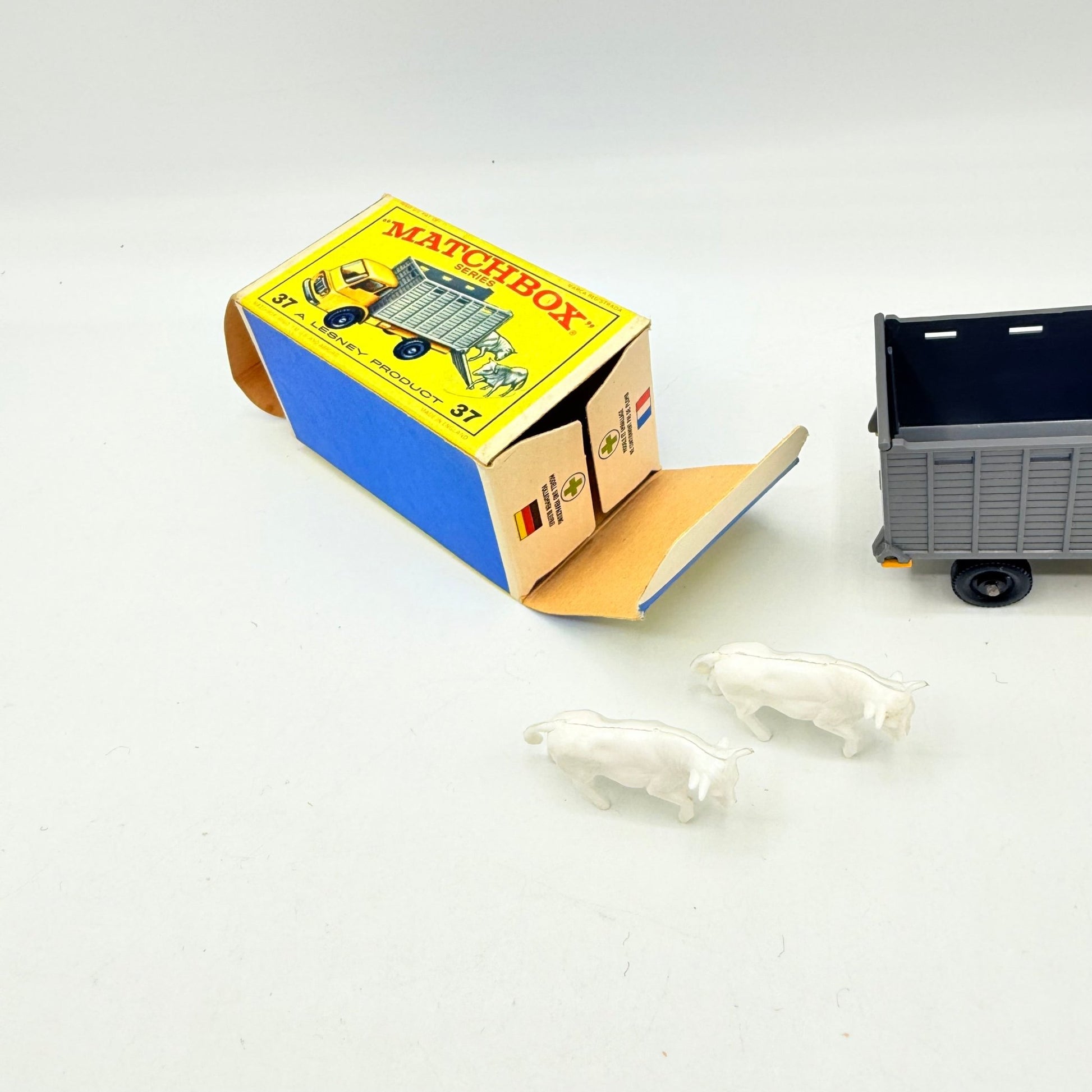 Matchbox Lesney 37c Dodge Cattle Truck - Magic Matchbox