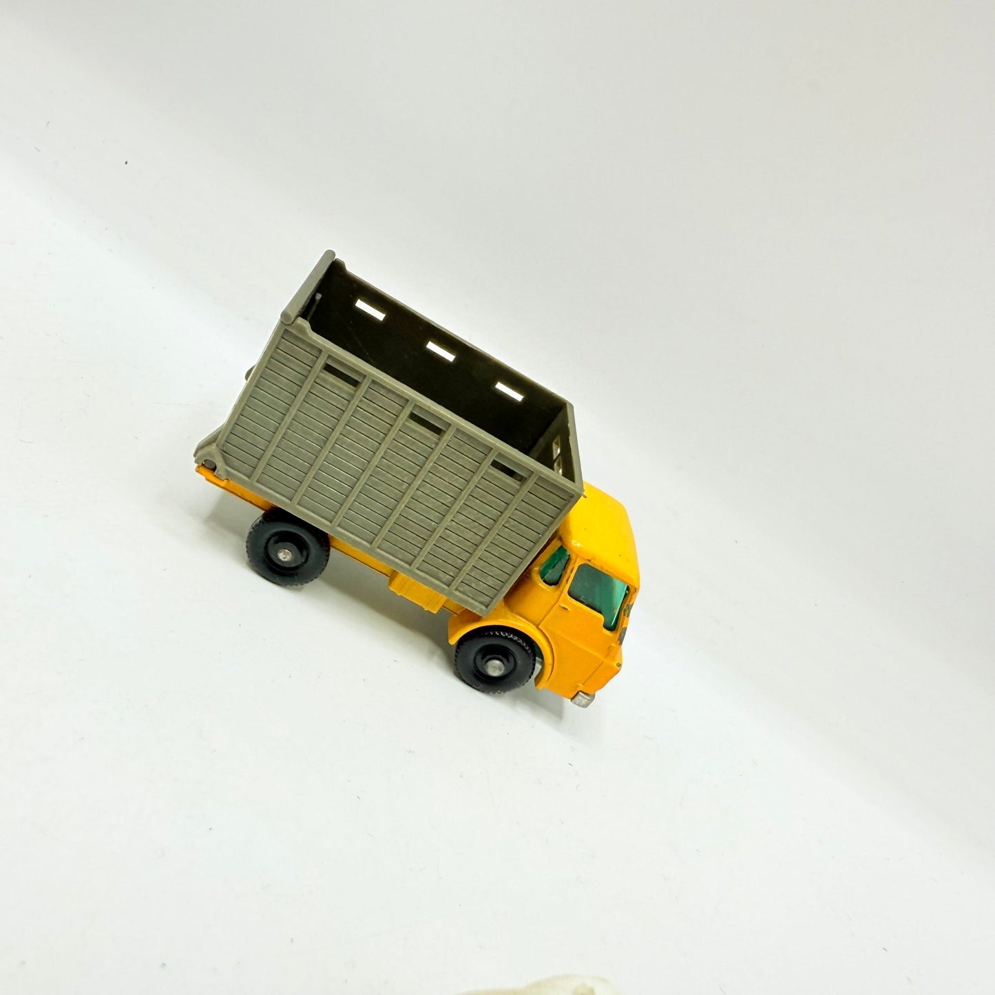 Matchbox Lesney 37c Dodge Cattle Truck - Magic Matchbox
