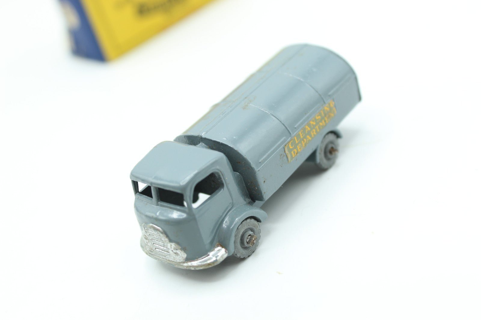 Matchbox Lesney 38 Karrier Refuse Truck Very Good in Damaged Box MW - Magic Matchbox
